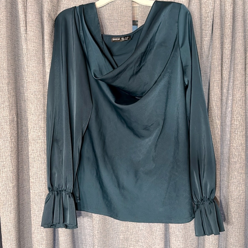 3/$15! 🎈 Blue-green SHEIN blouse